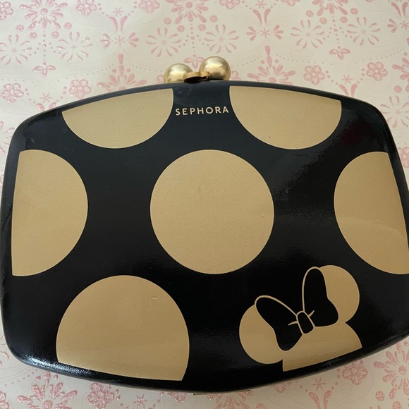 Sephora; Minnie Mouse Clutch Palette - Picture 1 of 3